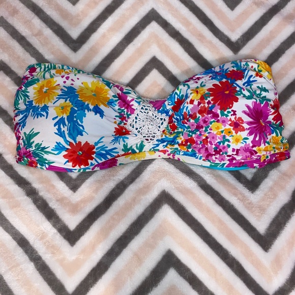 Flower bikini - Picture 2 of 6